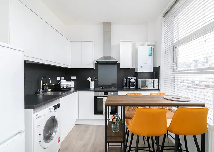 Stylish Apartment In Queens Park